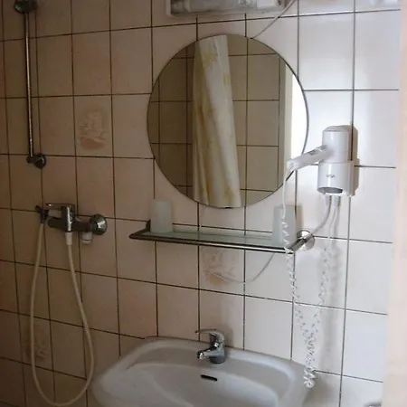 Landhaus-dircks-doppelzimmer-2 Brösum